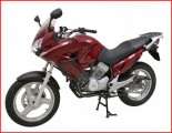 Varadero XL 125 V červená