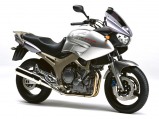 TDM 900 stříbrná model 2004-2005