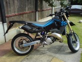 Husqvarna SM 125 černá