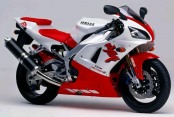 R1 model 1998 červená