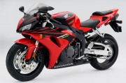 CBR 1000 RR model 2006 červenočerná