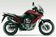 XL 700 V Transalp červená