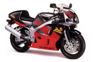 GSXR 600 model 1997 červená