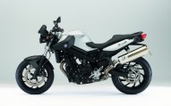 F 800 R stříbrná