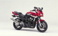 FZS 600 model 2000 červenočerná